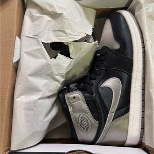 Jordan 1 Retro High OG (PS) Black and Silver Sneakers 3Y NIB